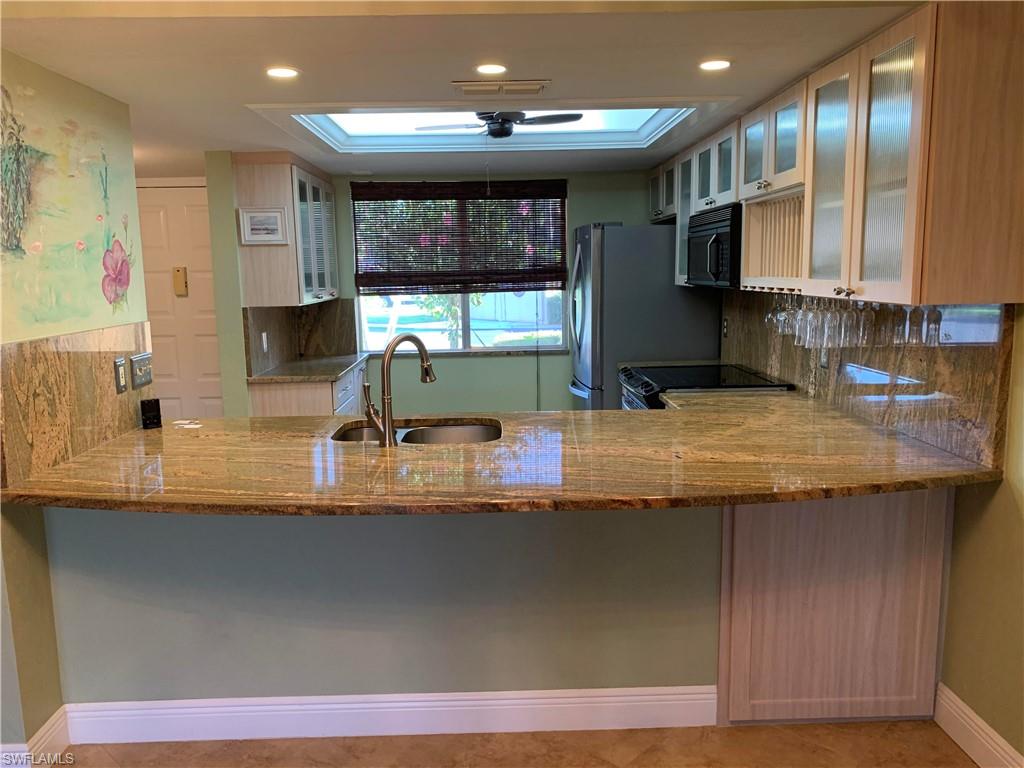 COUNTRY CLUB VILLAGE - Residential