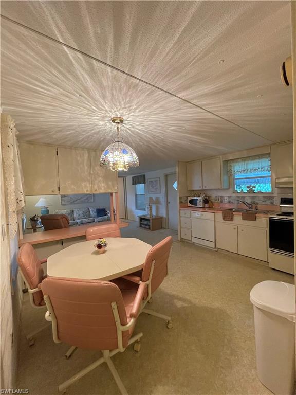 IMPERIAL BONITA ESTATES - Residential