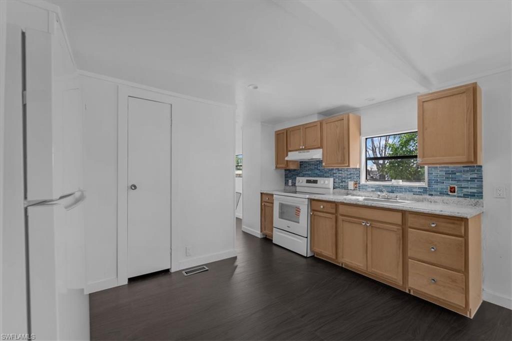 MOORE HAVEN - Residential