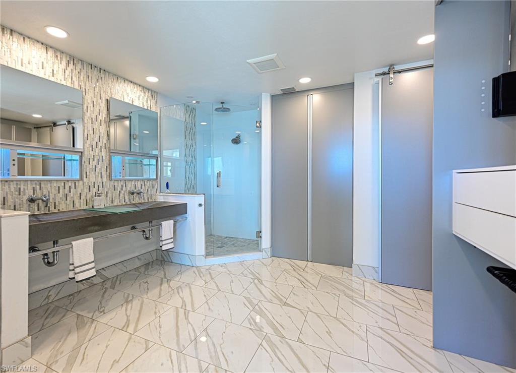 BRIDGEWATER - Residential Lease