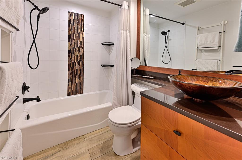 BRIDGEWATER - Residential Lease