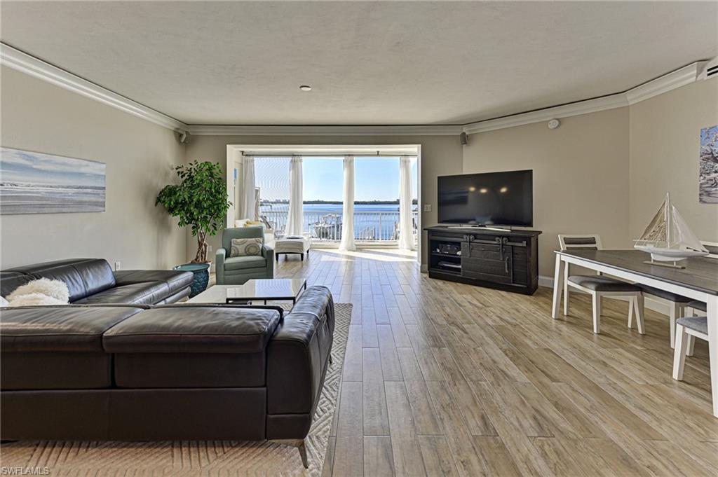 BRIDGEWATER - Residential Lease