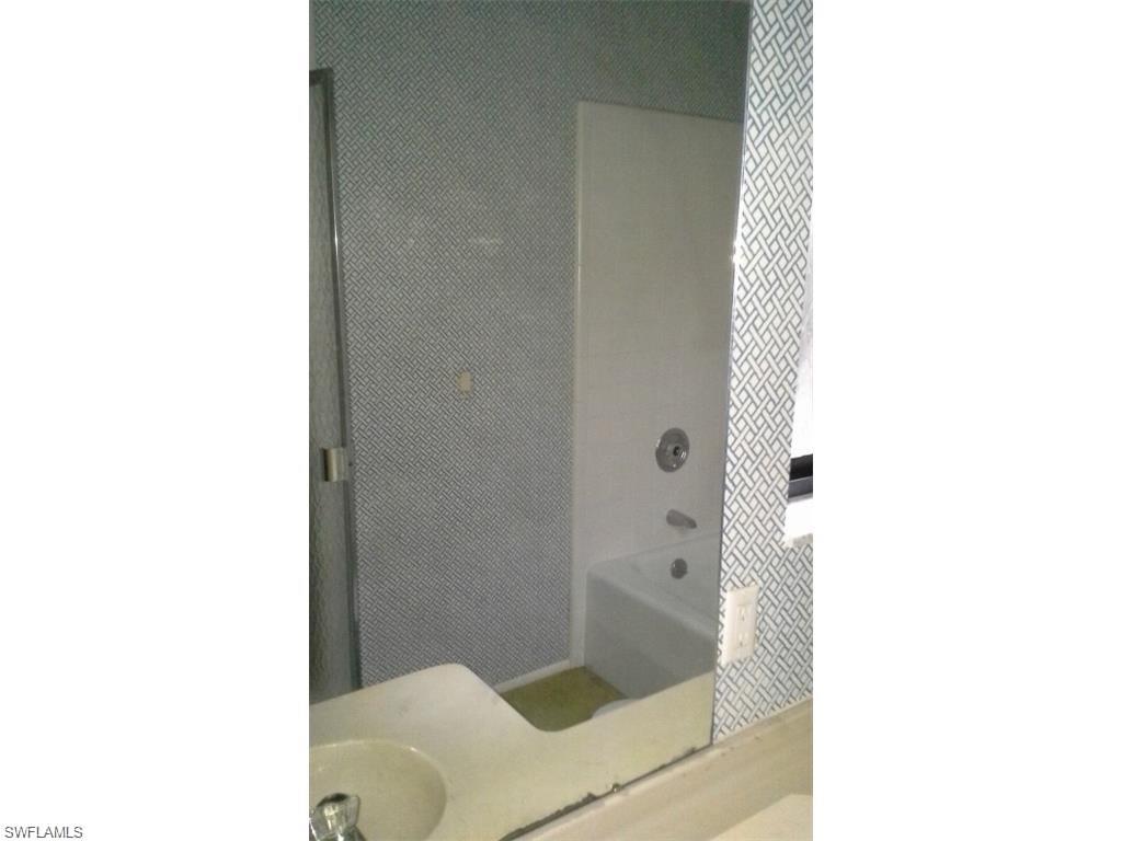 LONGBOAT VILLAGE - Residential