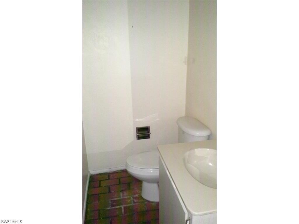 LONGBOAT VILLAGE - Residential