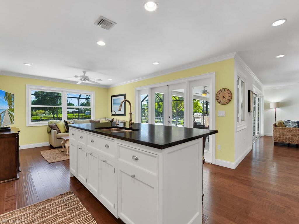 GOLDEN GATE ESTATES - Residential