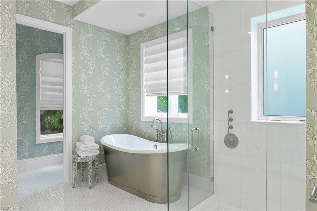 OLDE NAPLES - Residential