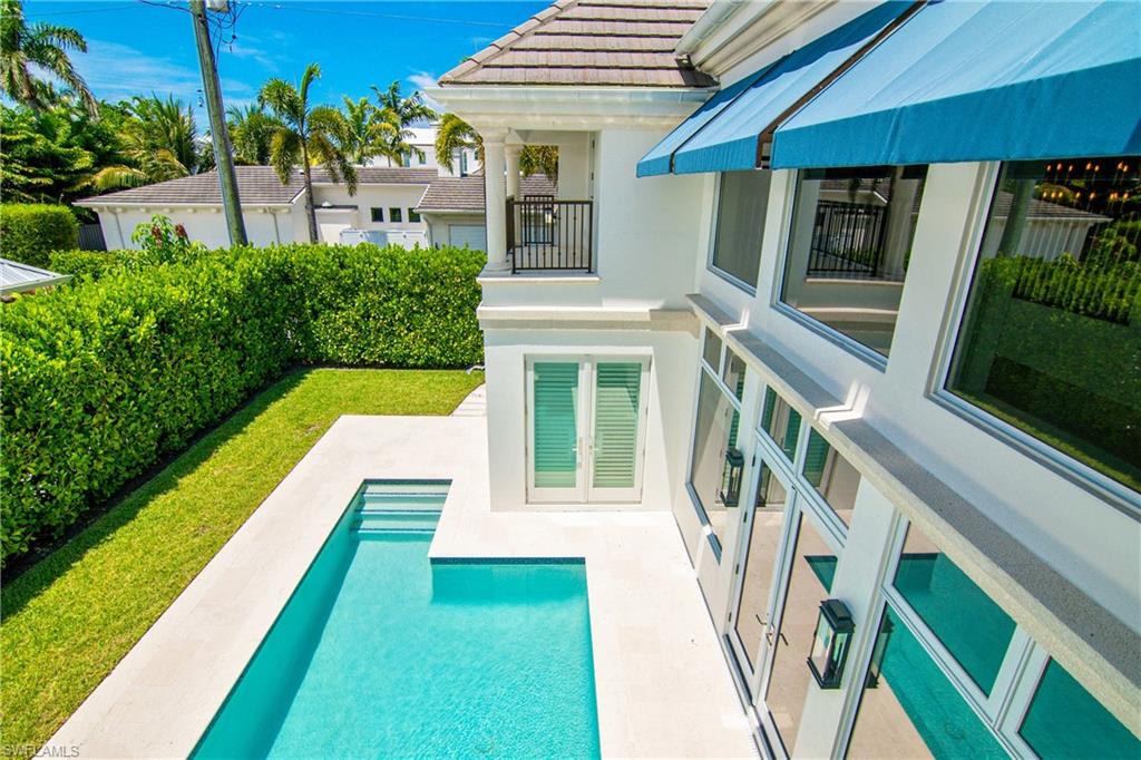 OLDE NAPLES - Residential