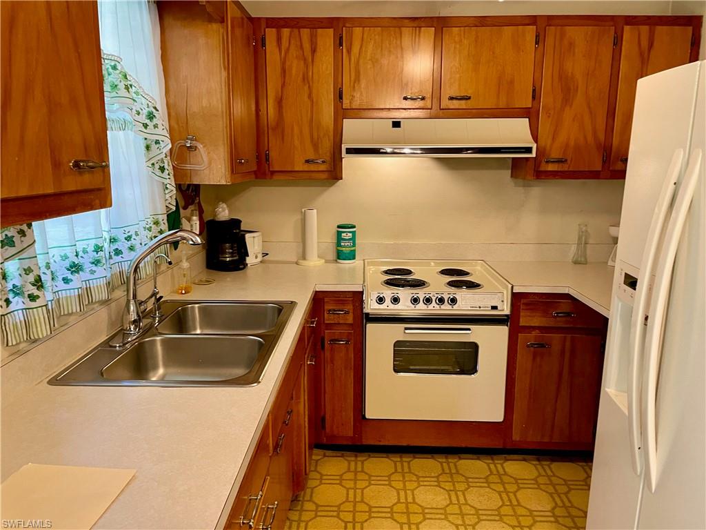 RAINBOW GROVES - Residential