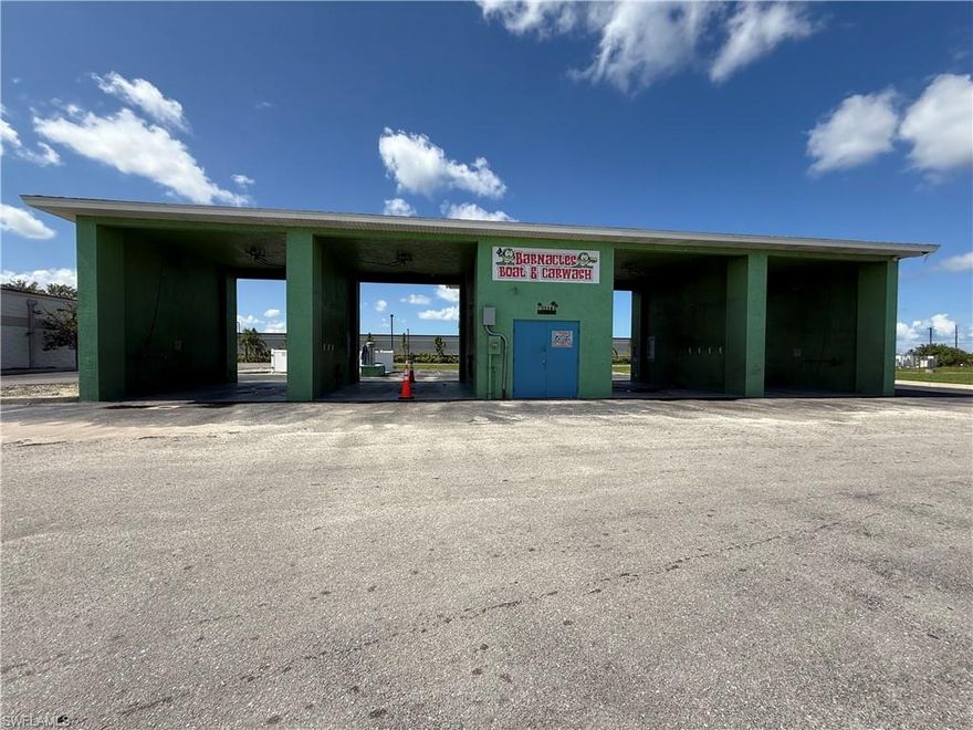 CAR WASH BUSINESS PLUS 2 1/2 ACRES (+ OR -) ON THE CORNER OF BURNT STORE ROAD & TROPICANA PKWY, WEST
4 BAYS
***LOADS OF BUSINESS TRAFFIC 
Equipment, chemicals, tools, and vending supples all included.