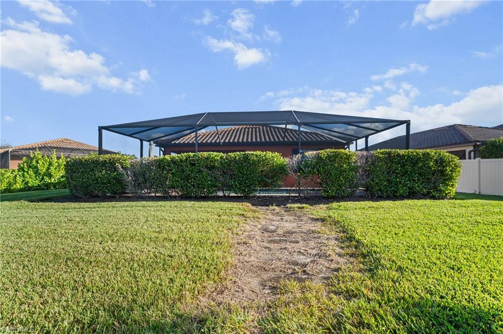 PROMENADE WEST - Residential