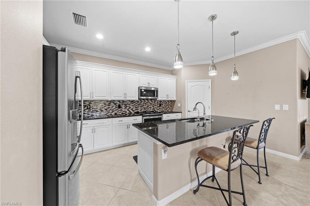 PROMENADE WEST - Residential