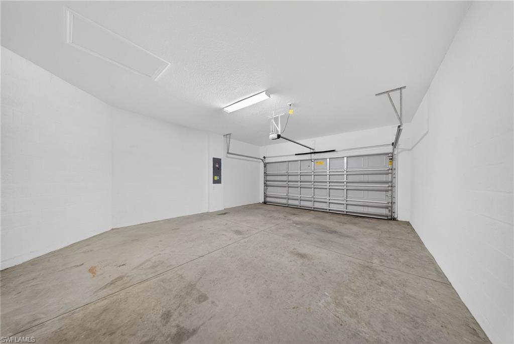 THE GROVES AT ORANGE BLOSSOM RANCH - Residential Lease