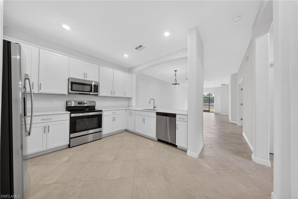 THE GROVES AT ORANGE BLOSSOM RANCH - Residential Lease