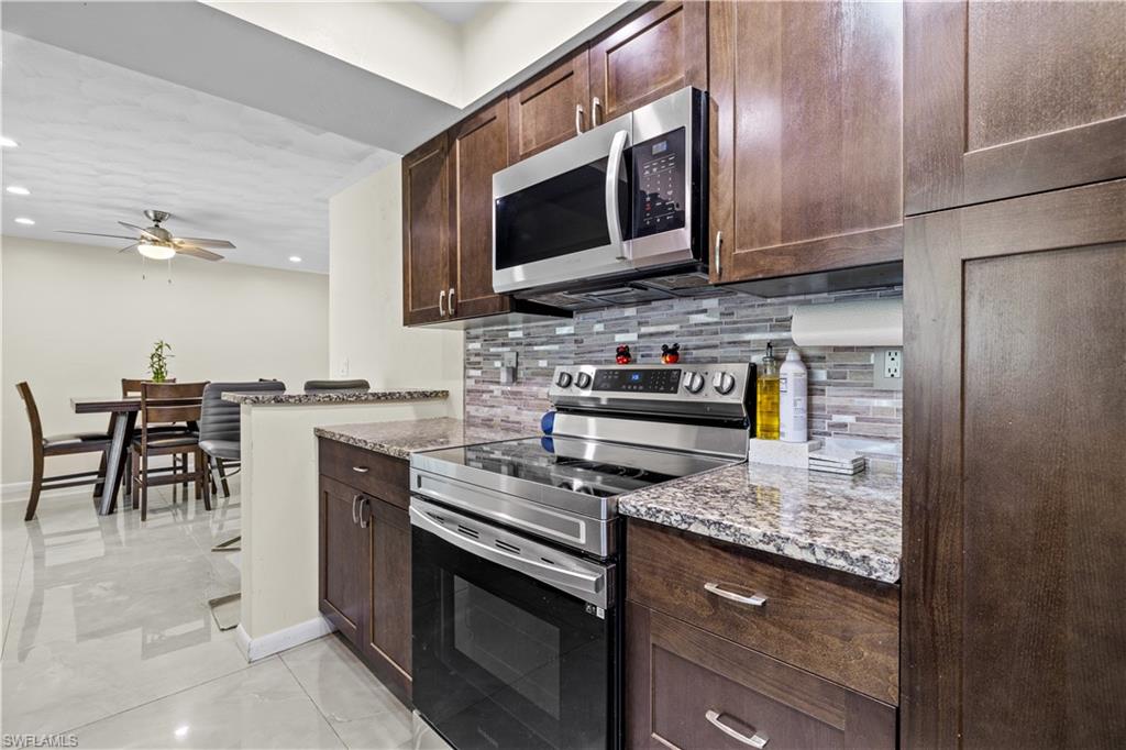 FORT MYERS SHORES - Residential