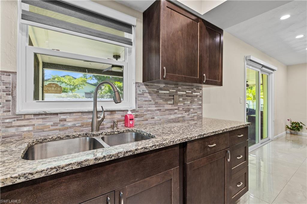 FORT MYERS SHORES - Residential