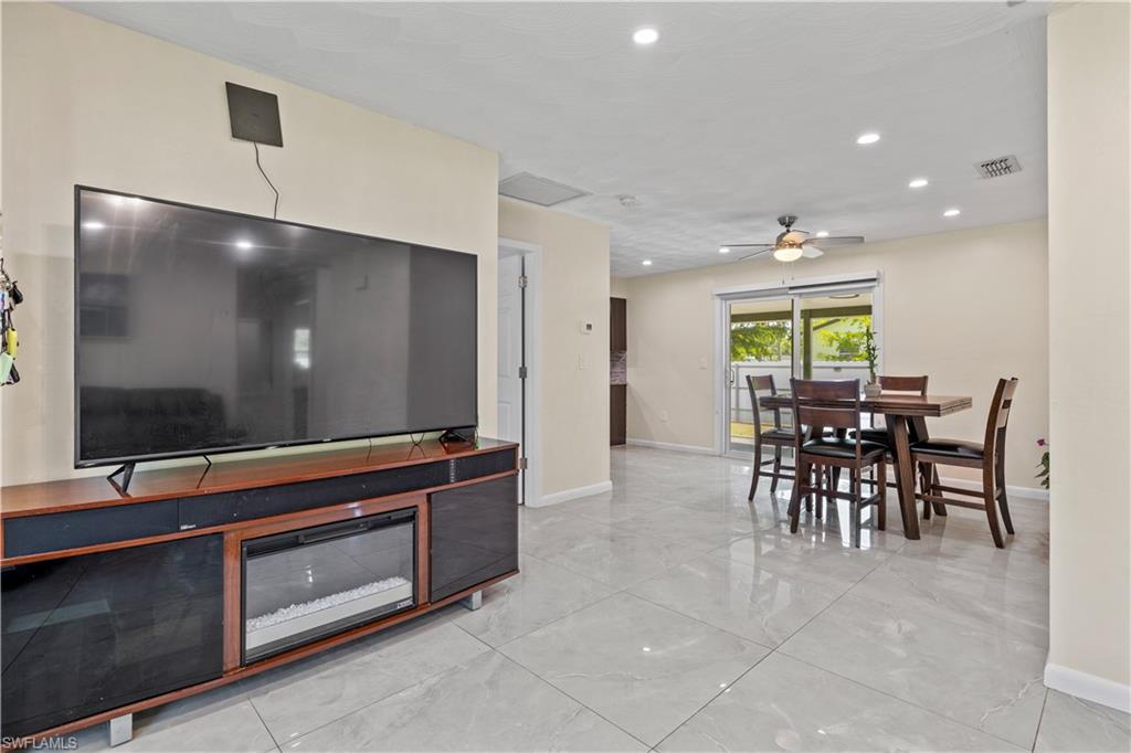 FORT MYERS SHORES - Residential