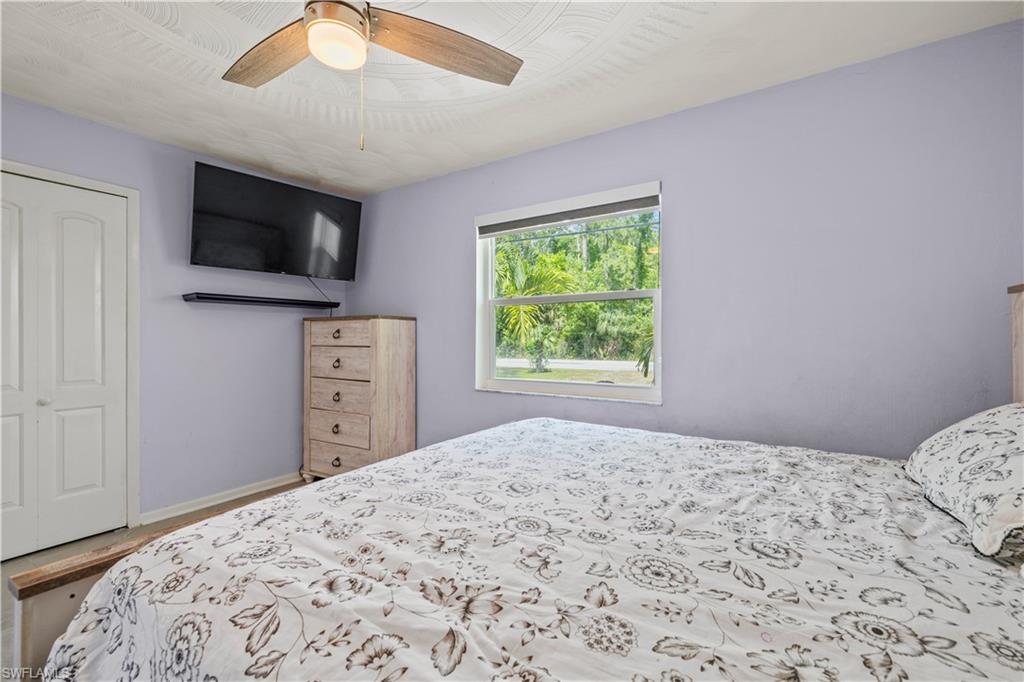 FORT MYERS SHORES - Residential