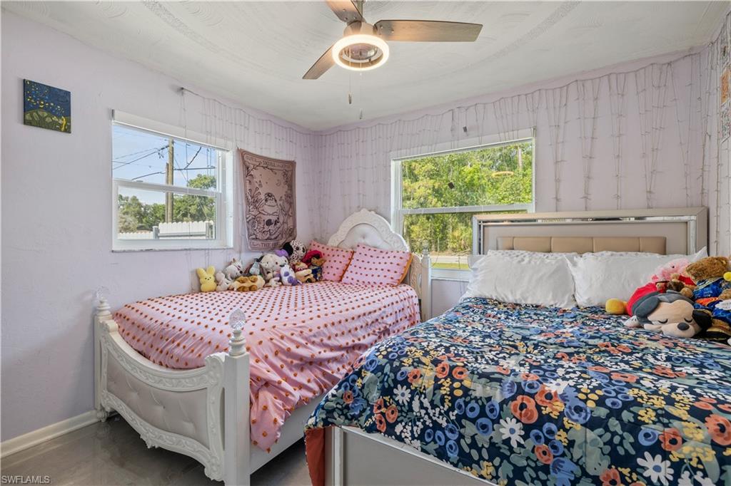 FORT MYERS SHORES - Residential