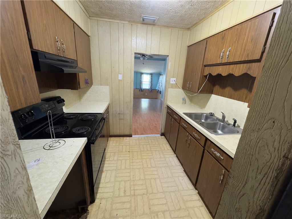 CLEWISTON - Residential