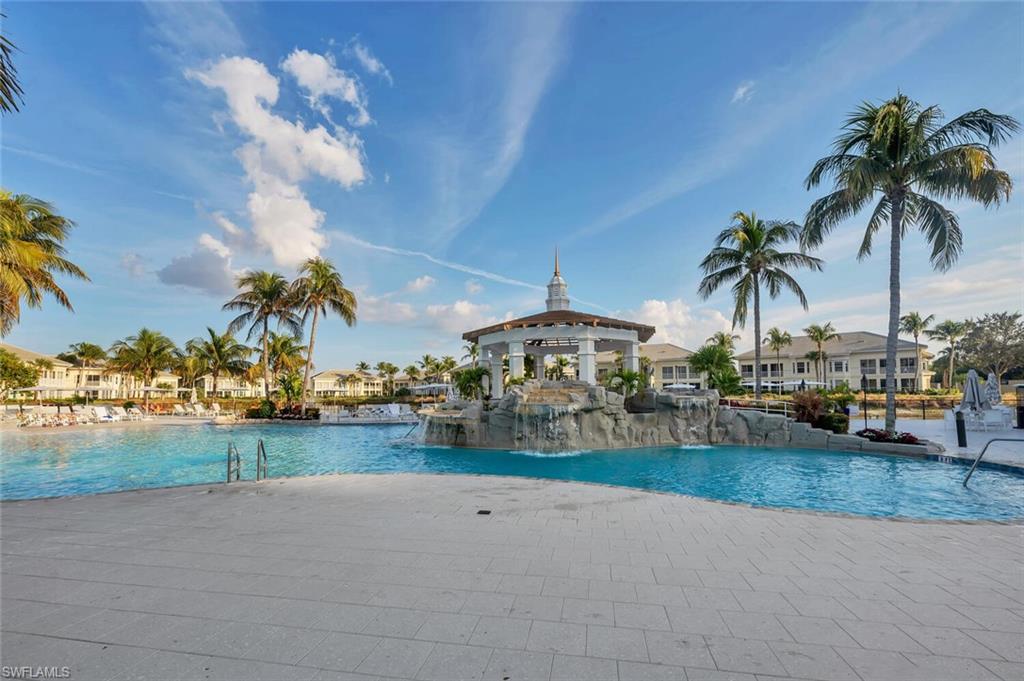 GRANDE PHOENICIAN - Residential