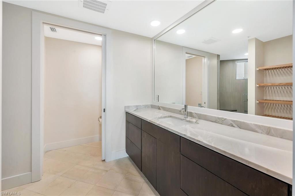 GRANDE PHOENICIAN - Residential