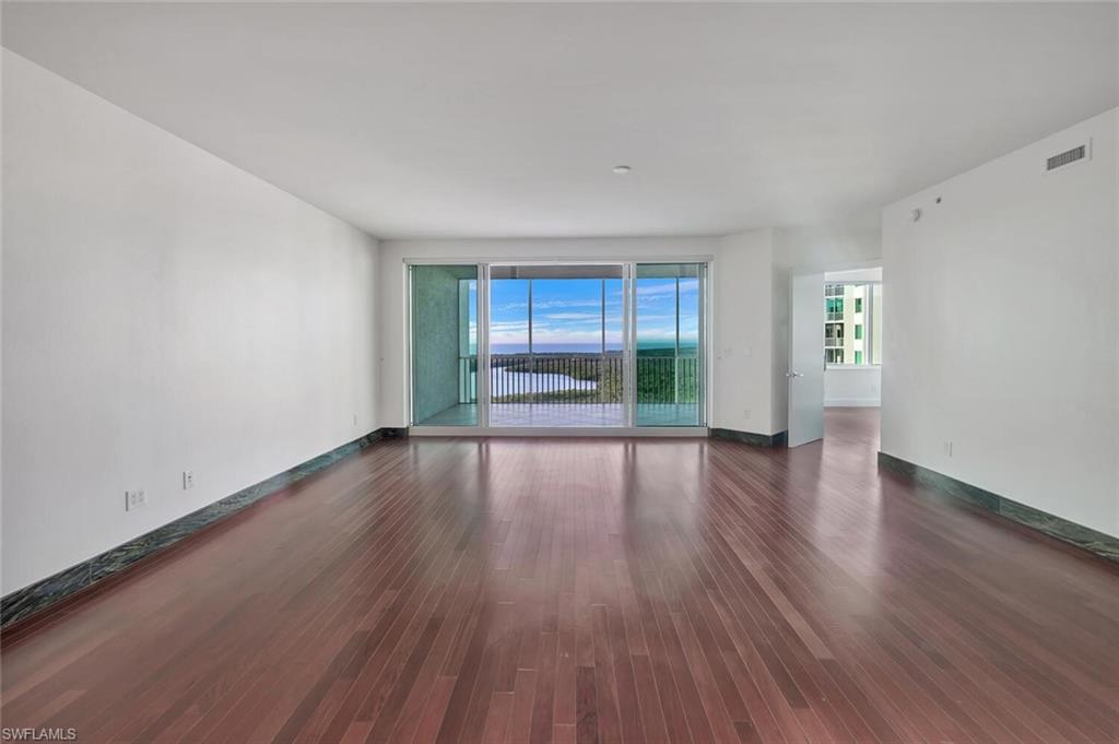 GRANDE PHOENICIAN - Residential