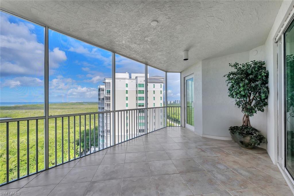 GRANDE PHOENICIAN - Residential