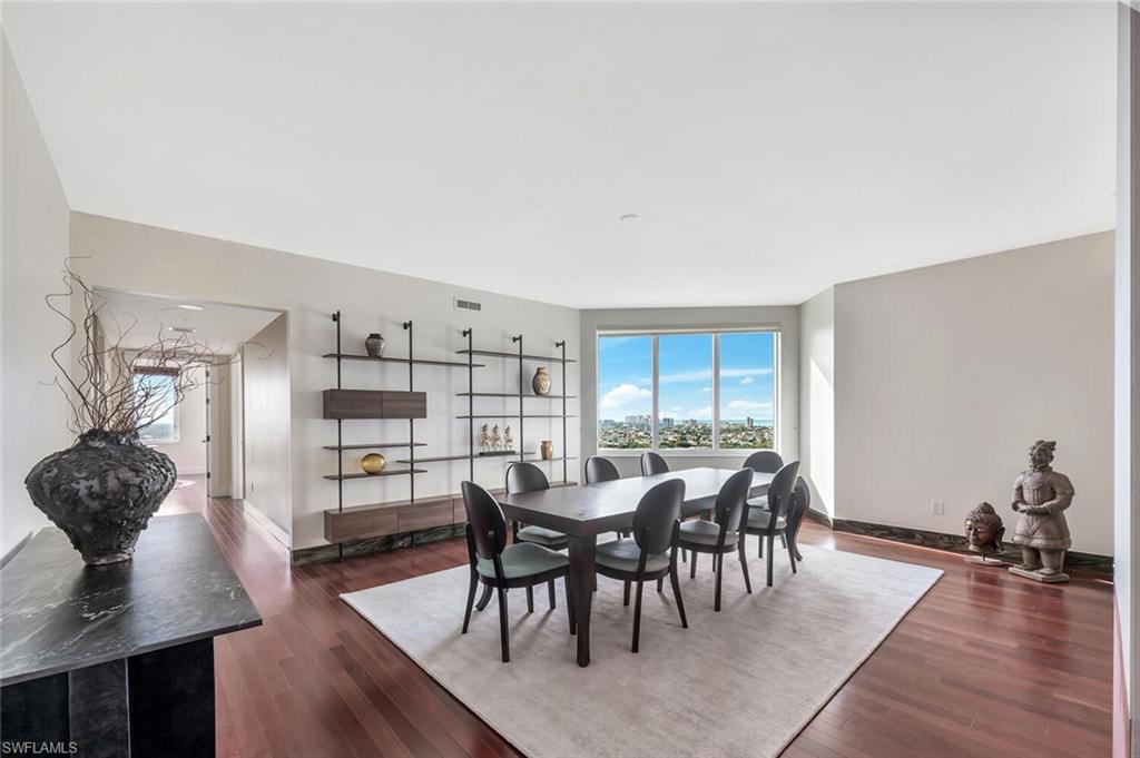 GRANDE PHOENICIAN - Residential