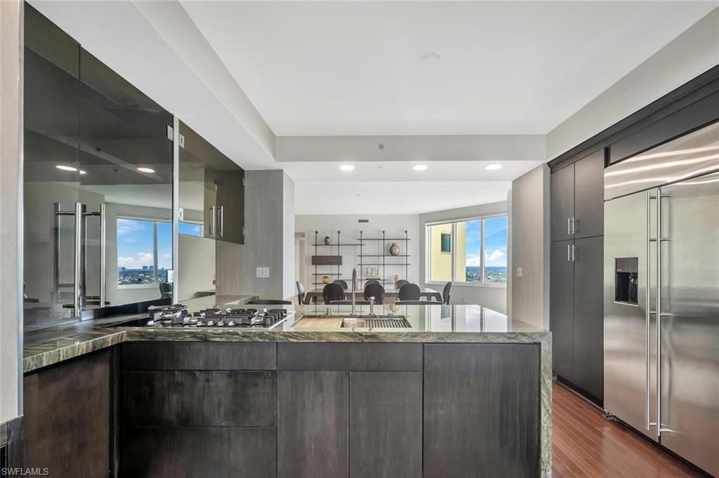 GRANDE PHOENICIAN - Residential