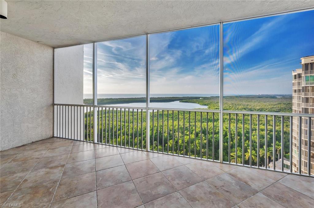 GRANDE PHOENICIAN - Residential