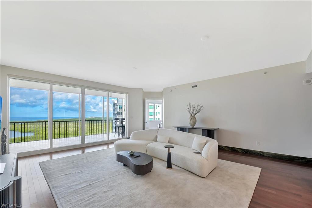 GRANDE PHOENICIAN - Residential