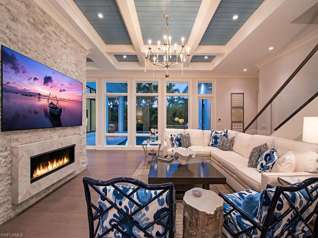 AQUALANE SHORES - Residential