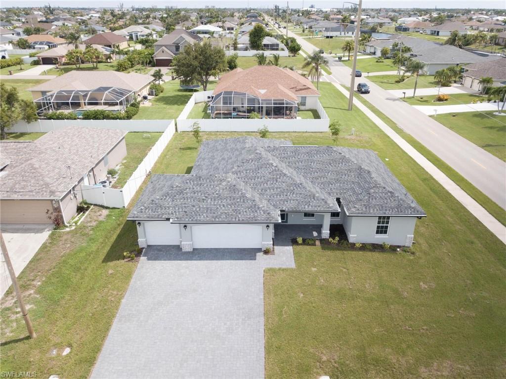 CAPE CORAL - Residential