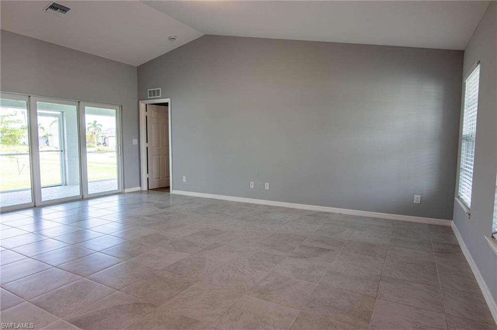 CAPE CORAL - Residential