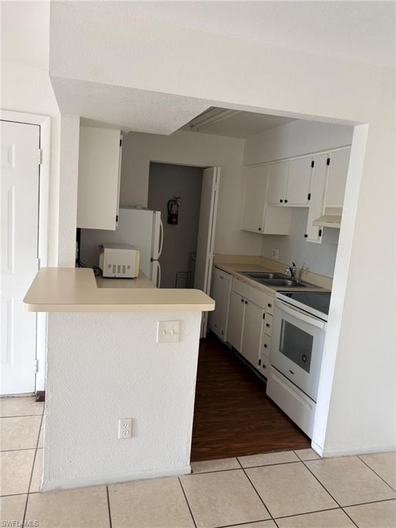 VILLAGE CREEK - Residential Lease