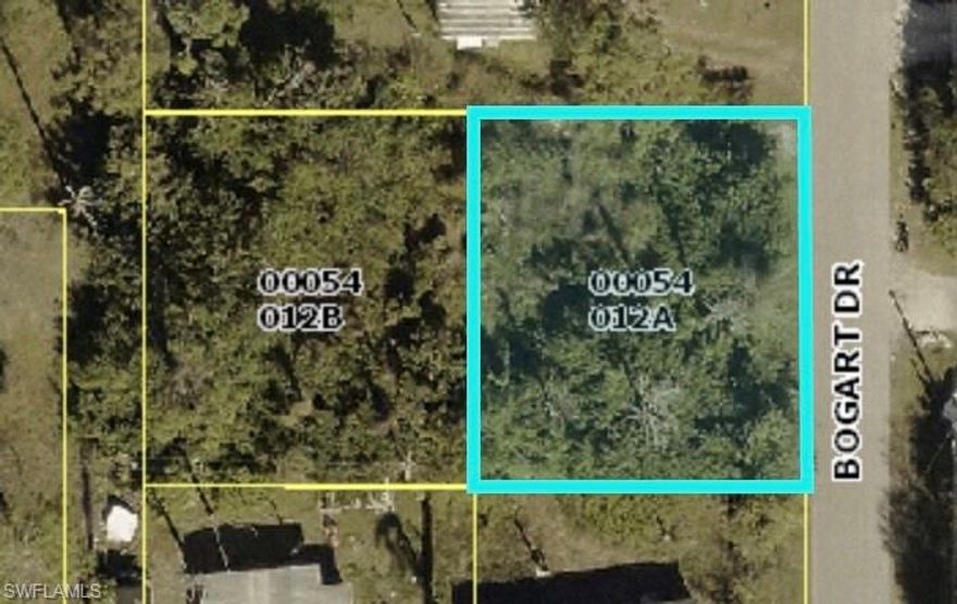 These two side by side vacant residential parcels in North Fort Myers total roughly 0.36± acres combined (each lot approximately 7,900± sq ft) and are situated in a scattered lot neighborhood with mixed site-built and manufactured homes. The side-by-side configuration enhances flexibility for developing either two individual homes or a single larger footprint subject to site planning, utilities, and local permitting, which can help maximize ROI in an under-supplied North Fort Myers lot segment.