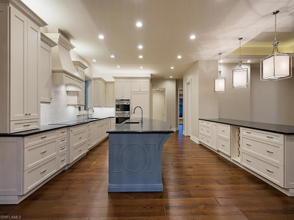 BAY COLONY SHORES - Residential