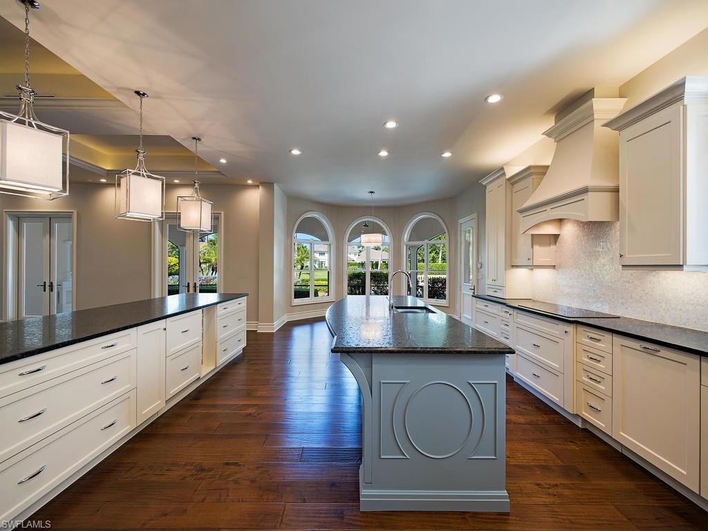 BAY COLONY SHORES - Residential