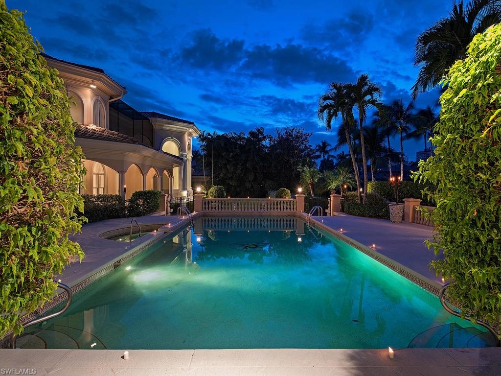 BAY COLONY SHORES - Residential