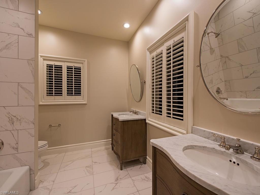 BAY COLONY SHORES - Residential