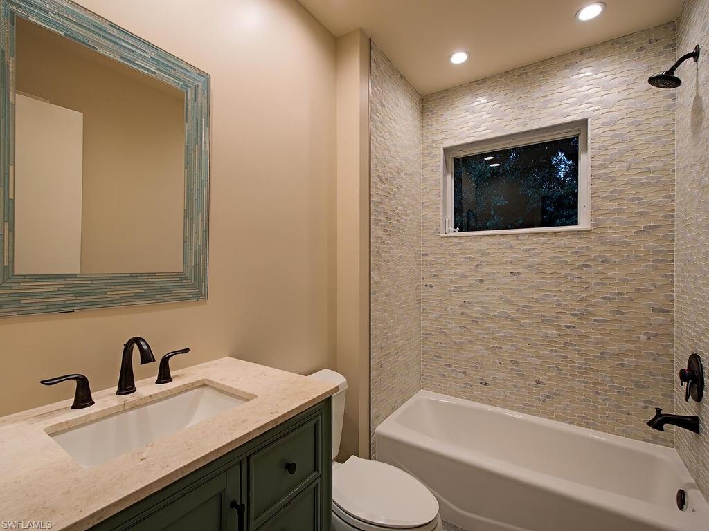 BAY COLONY SHORES - Residential