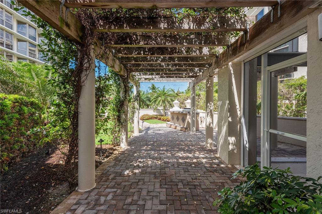 BRITTANY - Residential