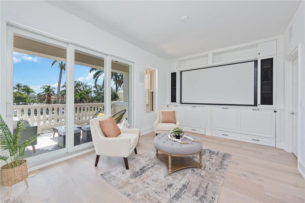 BRITTANY - Residential