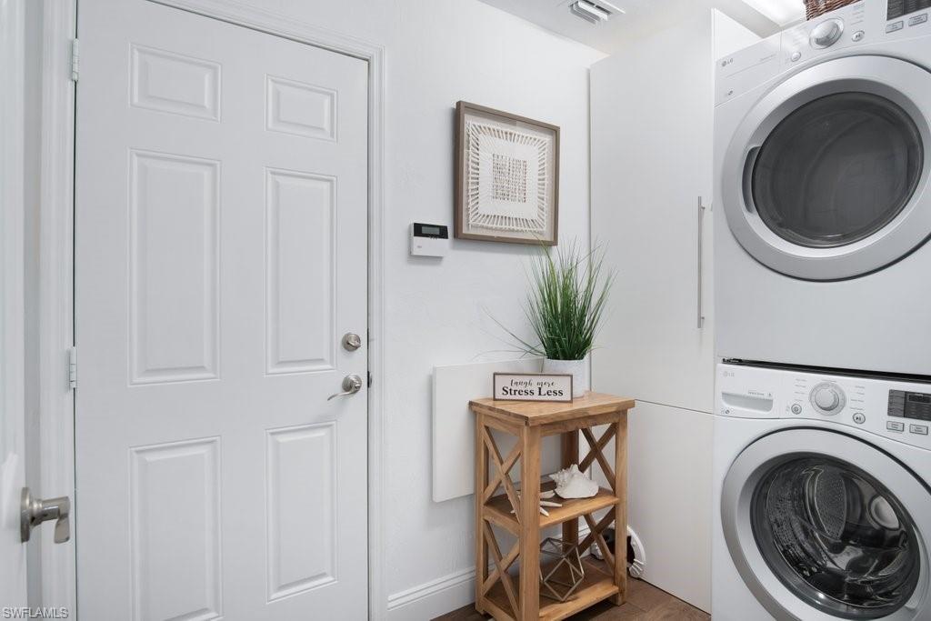 PALM RIVER - Residential