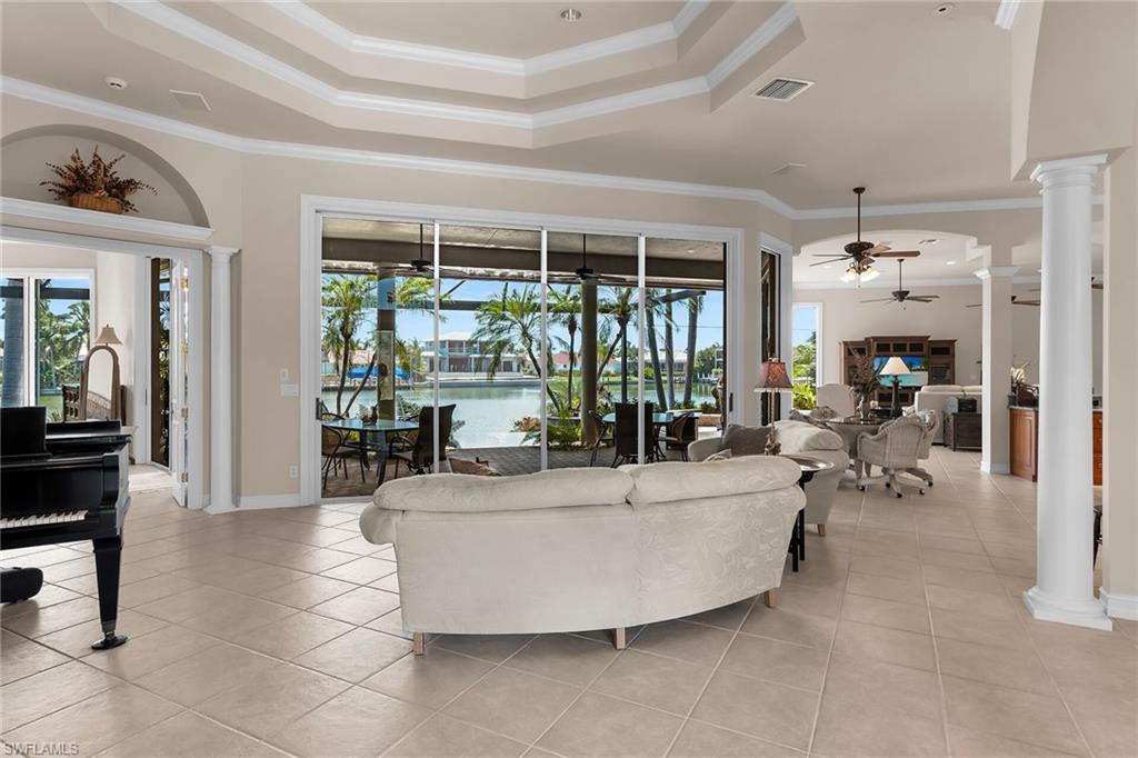 486 Clifton CT