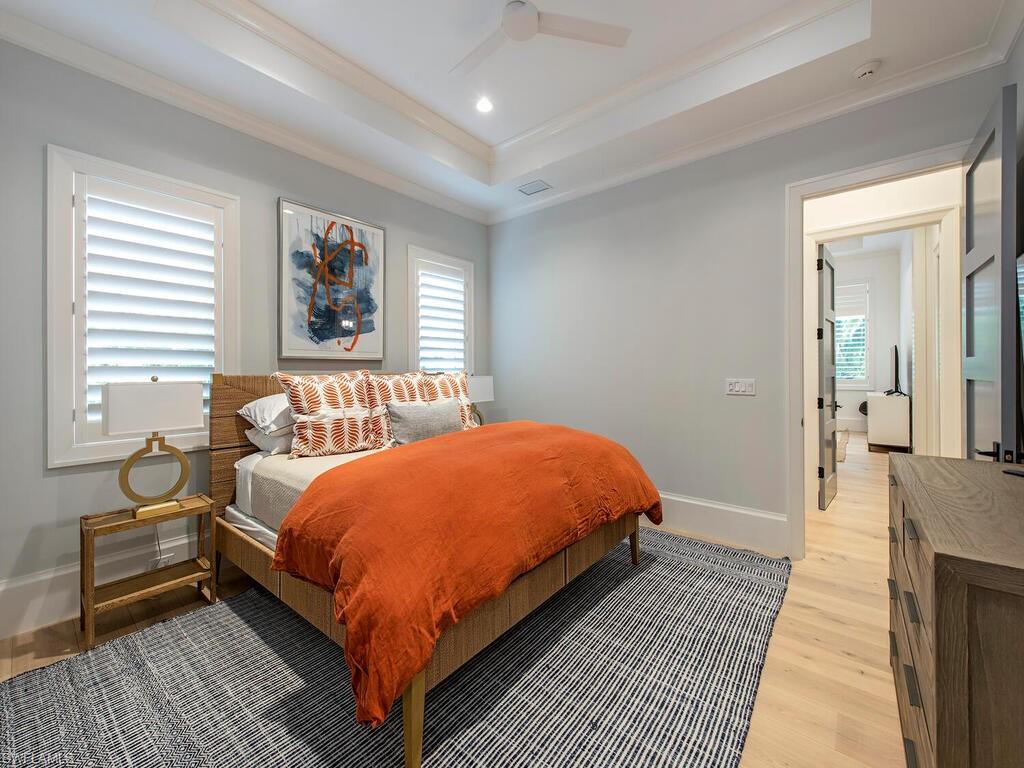 PARK SHORE - Residential