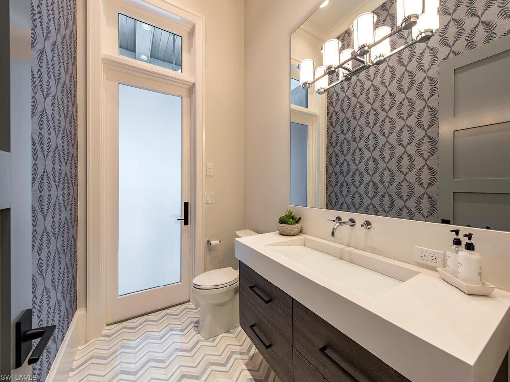 PARK SHORE - Residential