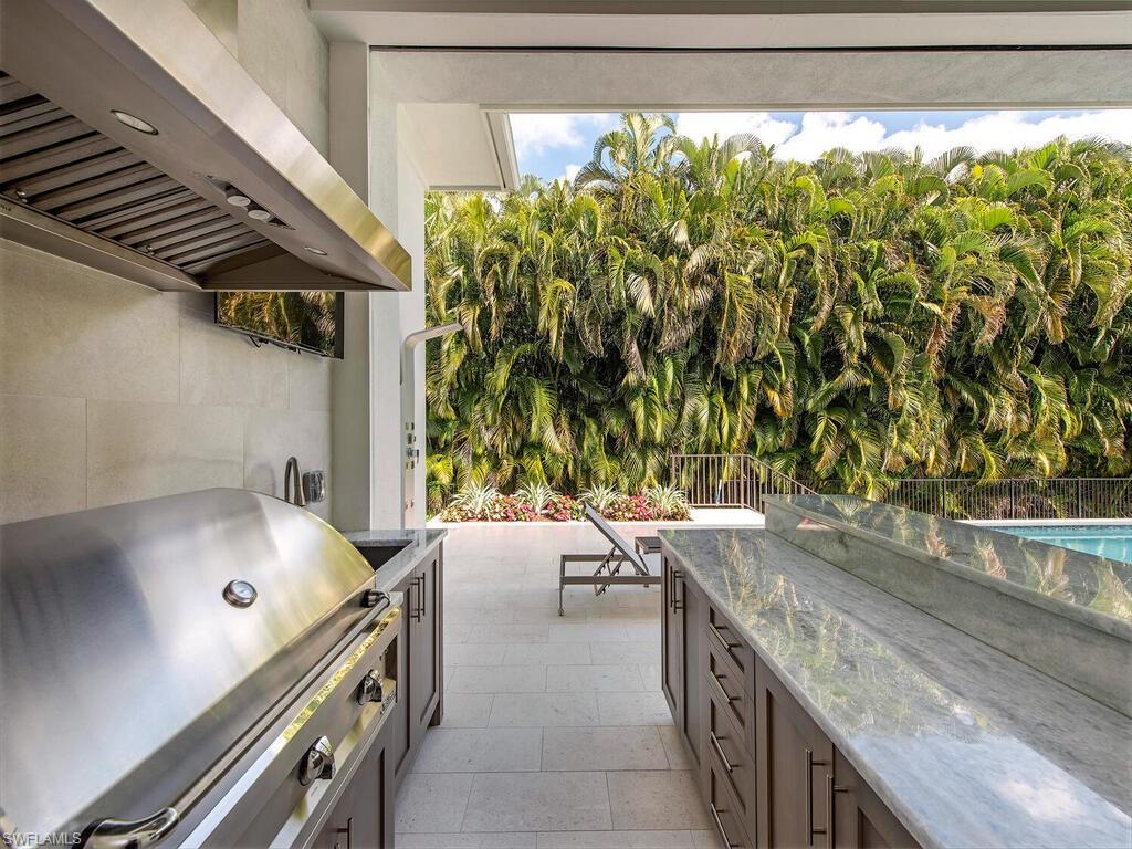 PARK SHORE - Residential