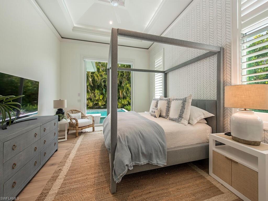 PARK SHORE - Residential