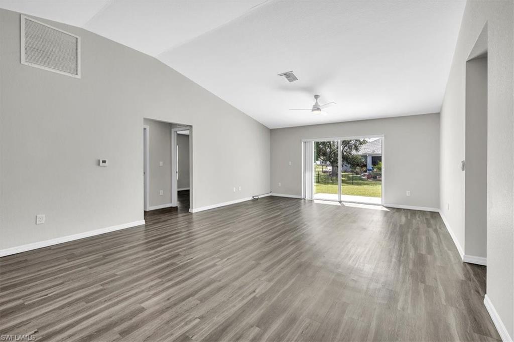 CAPE CORAL - Residential